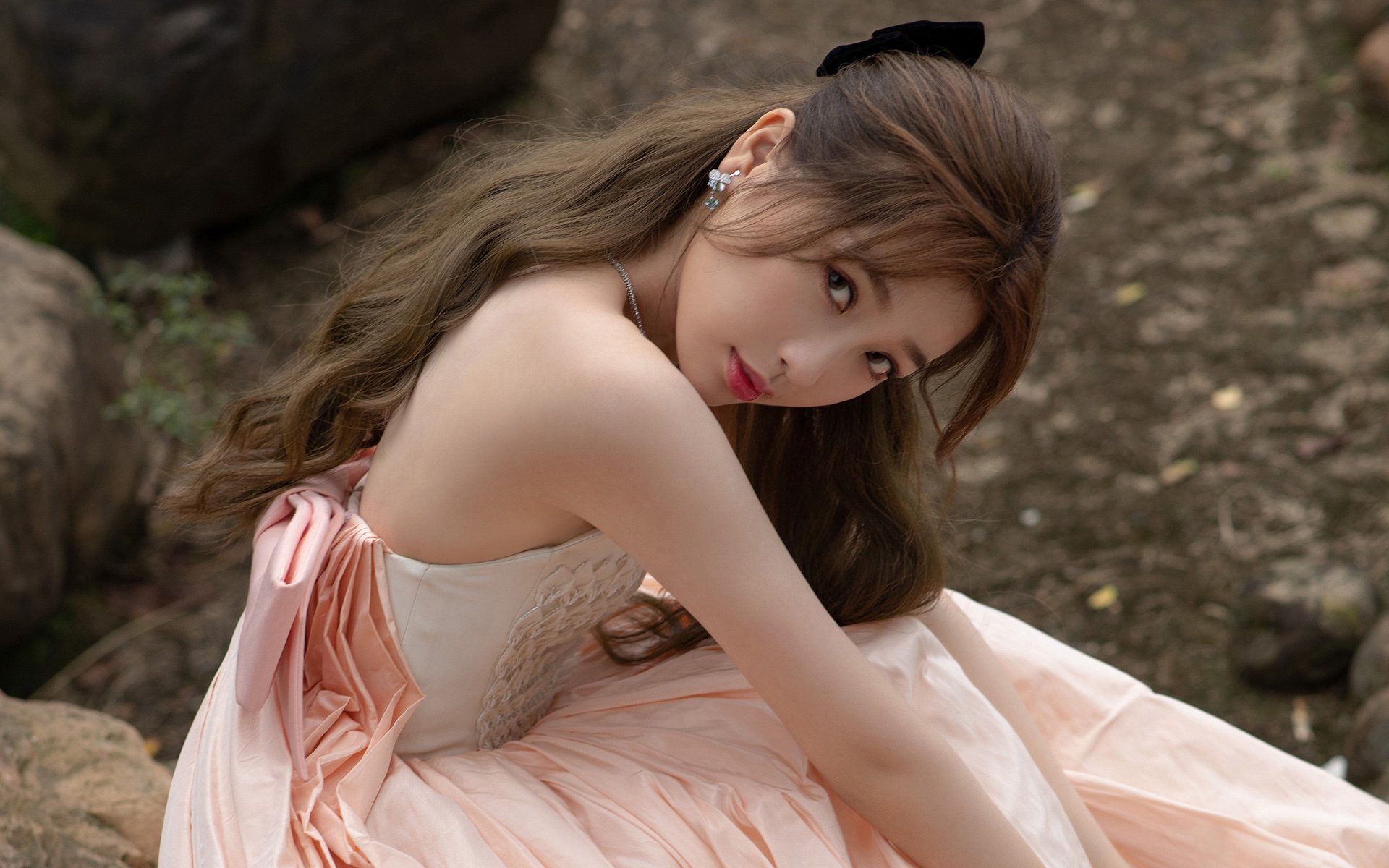 职业联赛推动转会流程透明化建立公开信息平台,职业选手的转会费归谁